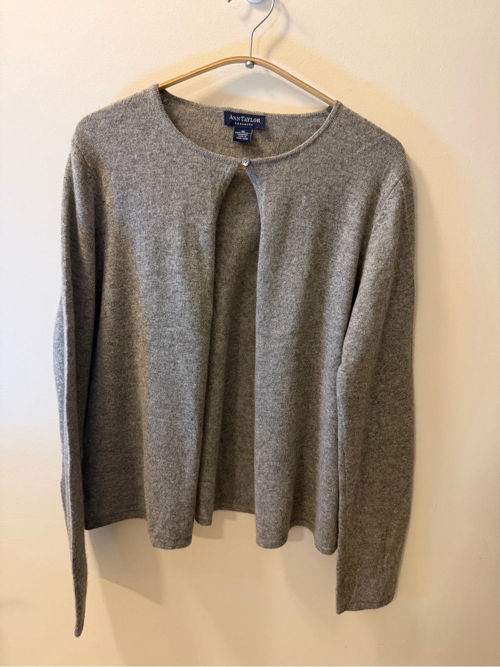 100% Two-Ply Cashmere Gray Cardigan Sweater Women’s M Ann Taylor